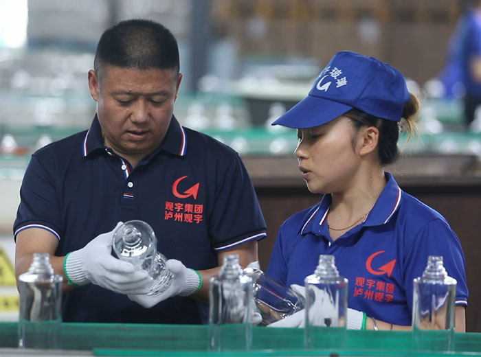 ?赢博荣耀｜集团董事长黄云彬获评推动泸县经济高质量发展先进个人